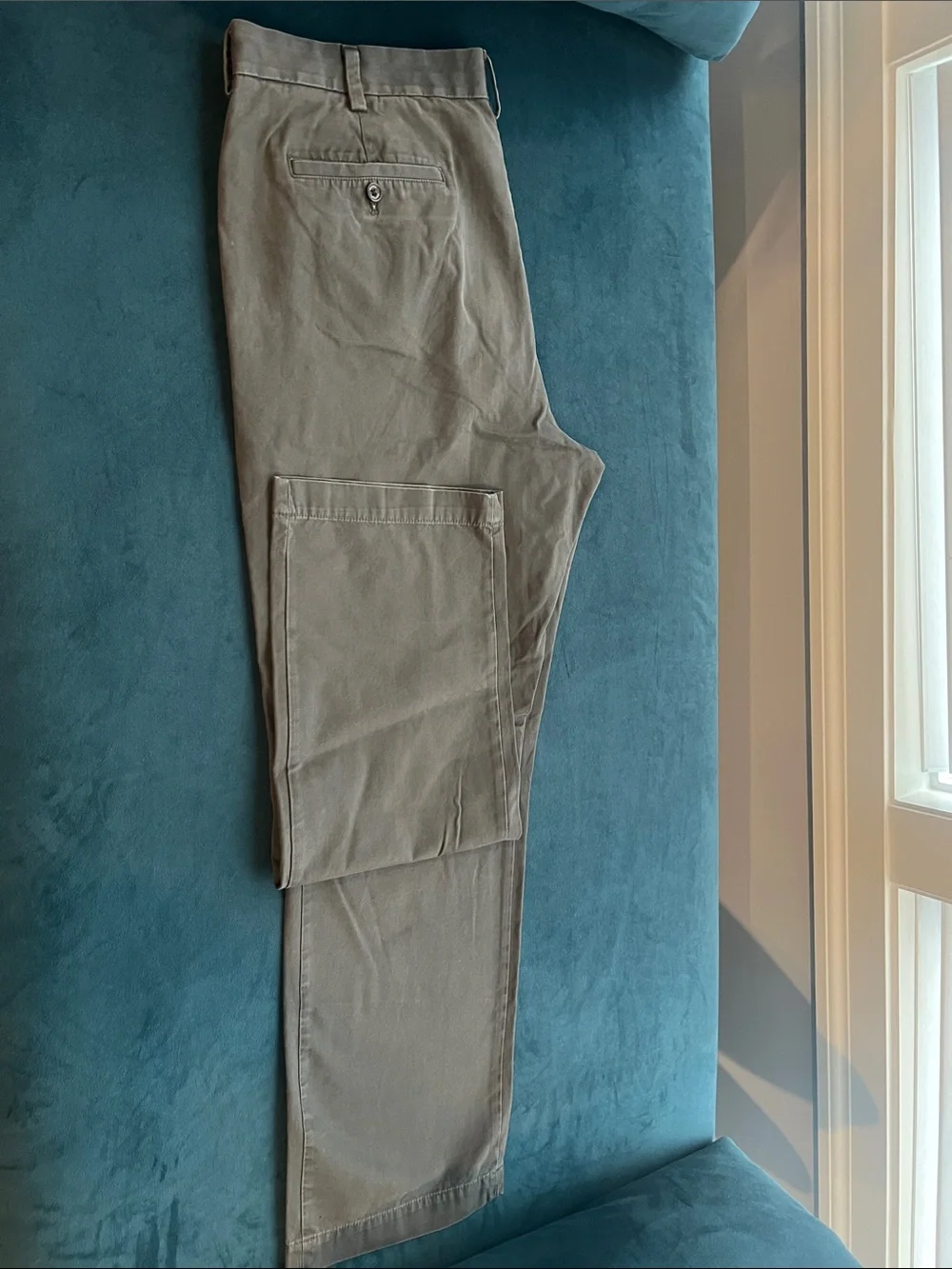 Men's Banana Republic Olive Green Casual Chinos. 38x32